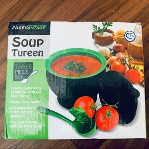 EdgeVantage Three Piece Set Soup tureen with ladle NWOT